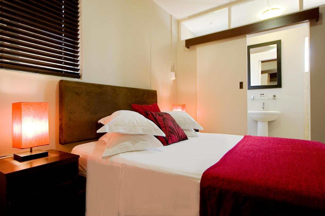 10 On Cape Self Catering Apartments ポート・エリザベス エクステリア 写真